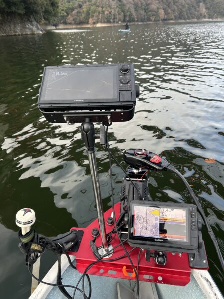 ガーミン（Garmin）ライブスコープ魚探用にエクステンションポールを 